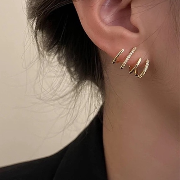 New Zara Design Claws Triple Stud Earrings - Picture 1 of 3